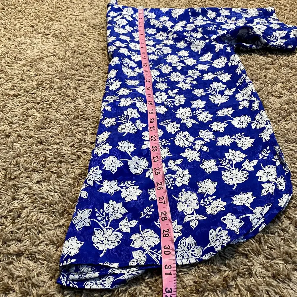 Victoria Secret Small Womens Vintage Pajama Top Floral Blue White Pearl Button